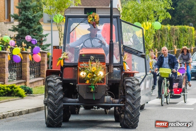 Zdjęcie w galerii na portalu naszraciborz.pl: Dożynki w Krowiarkach. Dziękczynnie i rekreacyjnie wiadomości z regionu