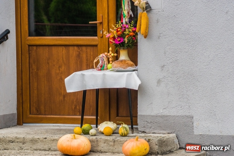 Zdjęcie w galerii na portalu naszraciborz.pl: Dożynki w Krowiarkach. Dziękczynnie i rekreacyjnie wiadomości z regionu