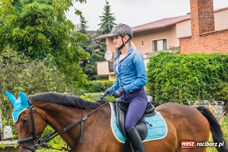 Zdjęcie w galerii na portalu naszraciborz.pl: Dożynki w Krowiarkach. Dziękczynnie i rekreacyjnie wiadomości z regionu