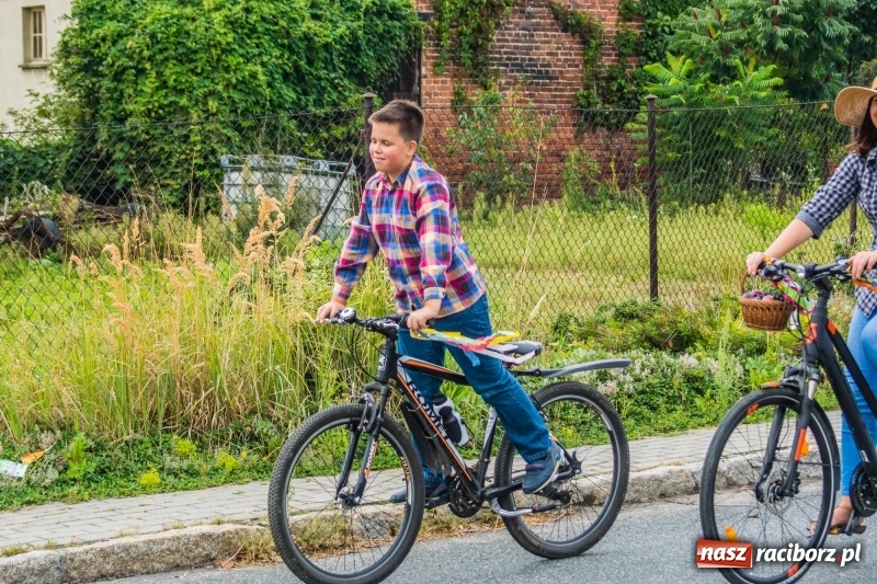 Zdjęcie w galerii na portalu naszraciborz.pl: Dożynki w Krowiarkach. Dziękczynnie i rekreacyjnie wiadomości z regionu