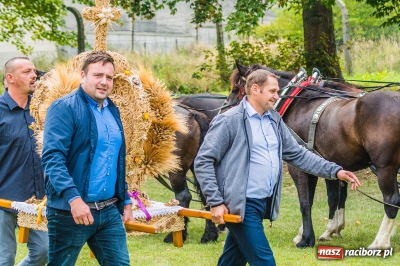 Zdjęcie w galerii na portalu naszraciborz.pl: Dożynki w Krowiarkach. Dziękczynnie i rekreacyjnie wiadomości z regionu