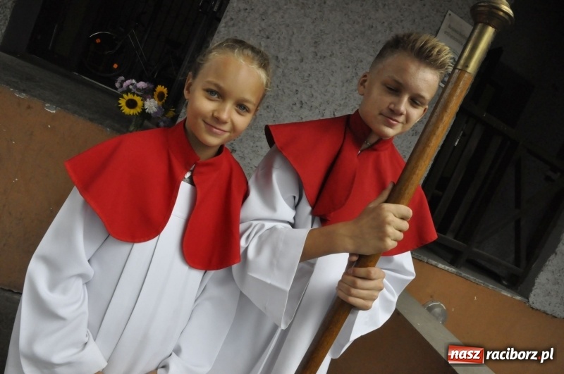 Zdjęcie w galerii na portalu naszraciborz.pl: Dożynki w Żerdzinach. Po proboszcza wysłali bryczkę do Cyprzanowa wiadomości z regionu