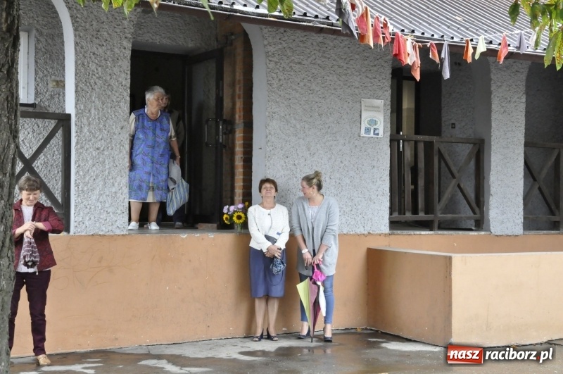 Zdjęcie w galerii na portalu naszraciborz.pl: Dożynki w Żerdzinach. Po proboszcza wysłali bryczkę do Cyprzanowa wiadomości z regionu