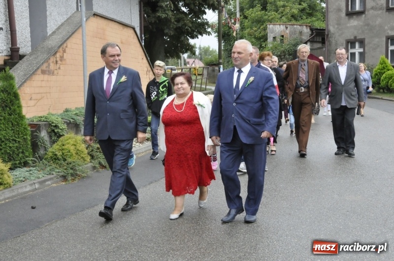 Zdjęcie w galerii na portalu naszraciborz.pl: Dożynki w Żerdzinach. Po proboszcza wysłali bryczkę do Cyprzanowa wiadomości z regionu