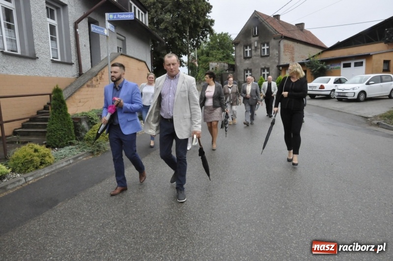 Zdjęcie w galerii na portalu naszraciborz.pl: Dożynki w Żerdzinach. Po proboszcza wysłali bryczkę do Cyprzanowa wiadomości z regionu