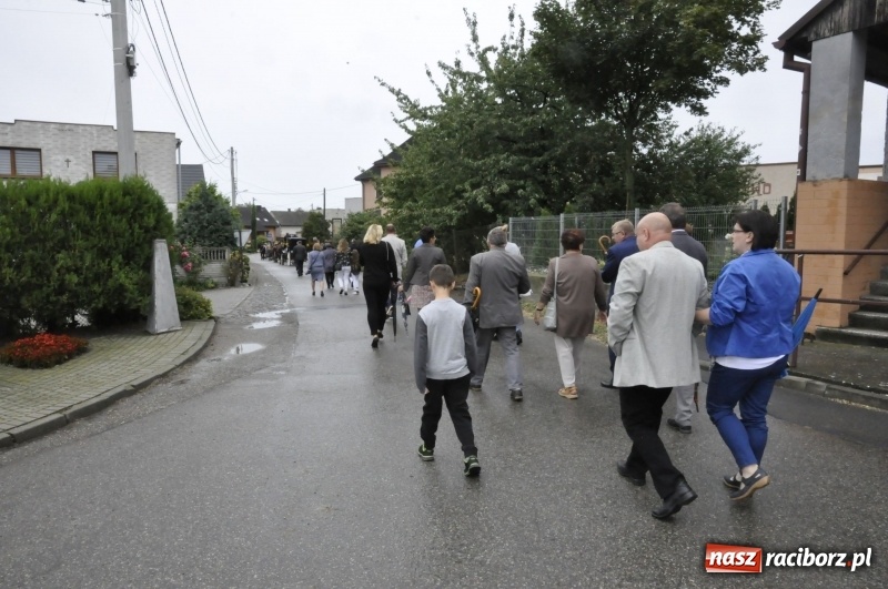 Zdjęcie w galerii na portalu naszraciborz.pl: Dożynki w Żerdzinach. Po proboszcza wysłali bryczkę do Cyprzanowa wiadomości z regionu