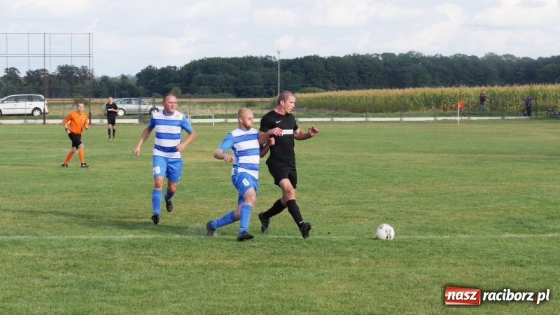 Zdjęcie w galerii na portalu naszraciborz.pl: Zawada Książęca pokonała Pawłów. Pierwsze punkty Zgody wiadomości z regionu