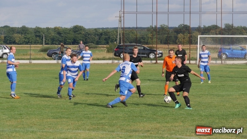 Zdjęcie w galerii na portalu naszraciborz.pl: Zawada Książęca pokonała Pawłów. Pierwsze punkty Zgody wiadomości z regionu