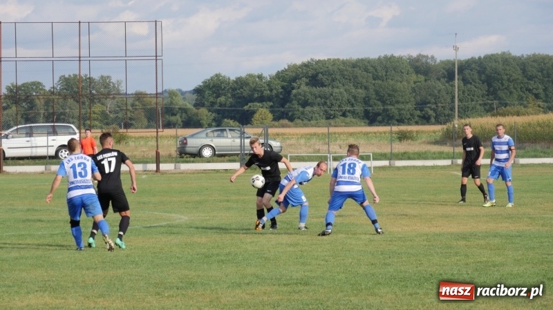 Zdjęcie w galerii na portalu naszraciborz.pl: Zawada Książęca pokonała Pawłów. Pierwsze punkty Zgody wiadomości z regionu