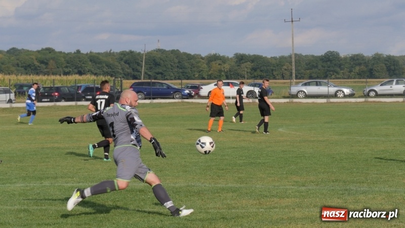 Zdjęcie w galerii na portalu naszraciborz.pl: Zawada Książęca pokonała Pawłów. Pierwsze punkty Zgody wiadomości z regionu