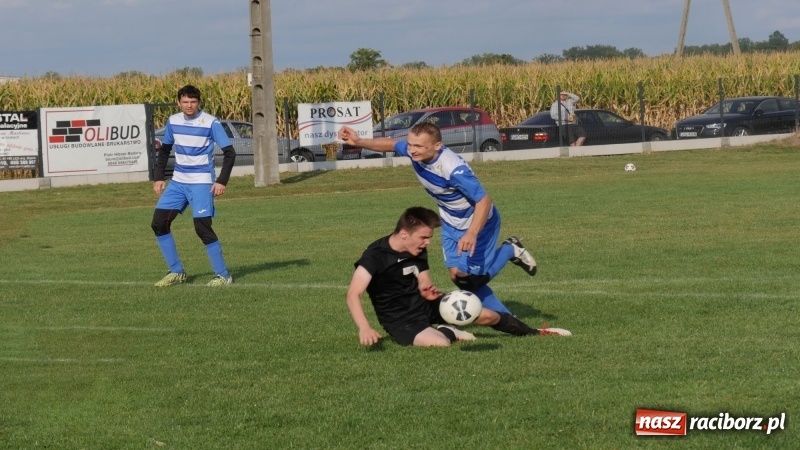 Zdjęcie w galerii na portalu naszraciborz.pl: Zawada Książęca pokonała Pawłów. Pierwsze punkty Zgody wiadomości z regionu