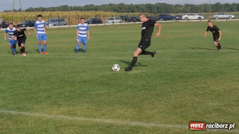 Zdjęcie w galerii na portalu naszraciborz.pl: Zawada Książęca pokonała Pawłów. Pierwsze punkty Zgody wiadomości z regionu