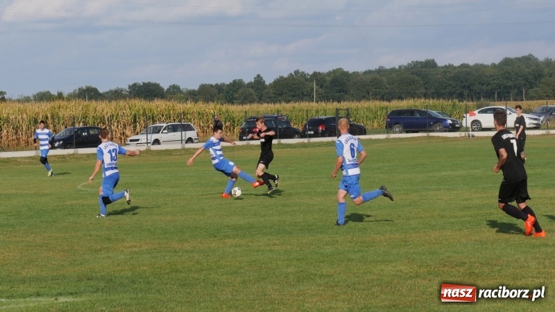 Zdjęcie w galerii na portalu naszraciborz.pl: Zawada Książęca pokonała Pawłów. Pierwsze punkty Zgody wiadomości z regionu