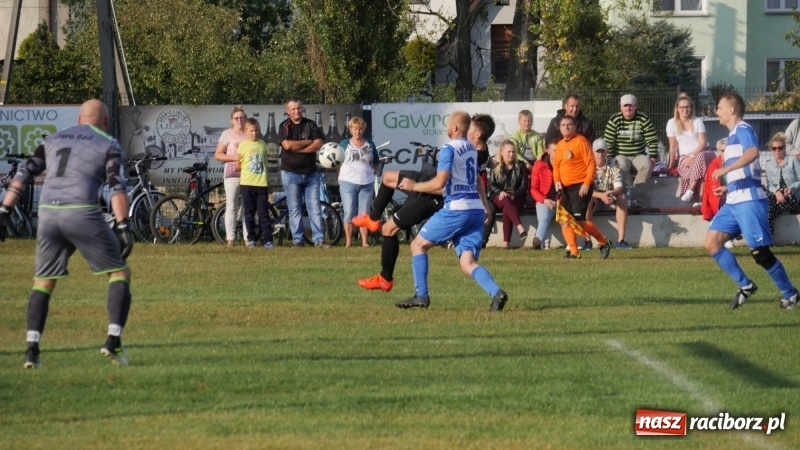 Zdjęcie w galerii na portalu naszraciborz.pl: Zawada Książęca pokonała Pawłów. Pierwsze punkty Zgody wiadomości z regionu
