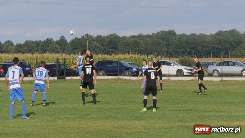 Zdjęcie w galerii na portalu naszraciborz.pl: Zawada Książęca pokonała Pawłów. Pierwsze punkty Zgody wiadomości z regionu