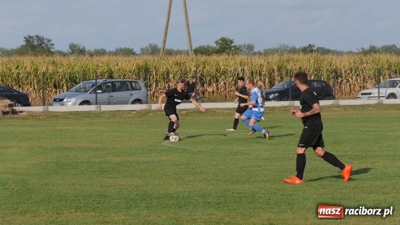 Zdjęcie w galerii na portalu naszraciborz.pl: Zawada Książęca pokonała Pawłów. Pierwsze punkty Zgody wiadomości z regionu
