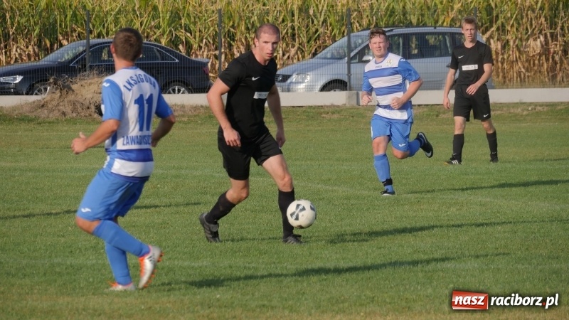 Zdjęcie w galerii na portalu naszraciborz.pl: Zawada Książęca pokonała Pawłów. Pierwsze punkty Zgody wiadomości z regionu