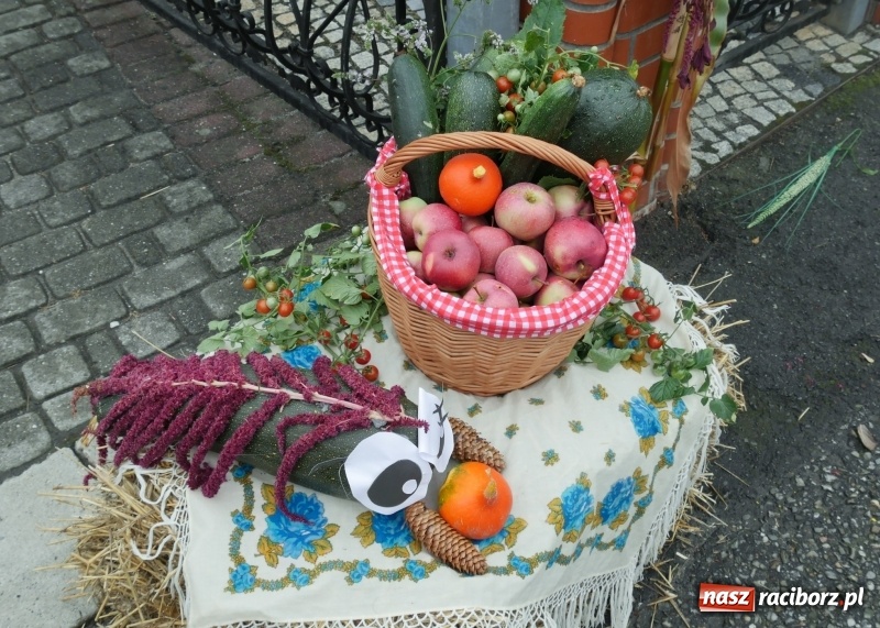 Zdjęcie w galerii na portalu naszraciborz.pl: Najpiękniejsze zagrody dożynkowe w Krzanowicach  wiadomości z regionu
