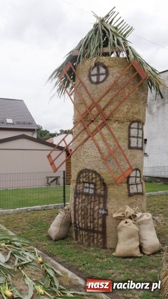 Zdjęcie w galerii na portalu naszraciborz.pl: Najpiękniejsze zagrody dożynkowe w Krzanowicach  wiadomości z regionu