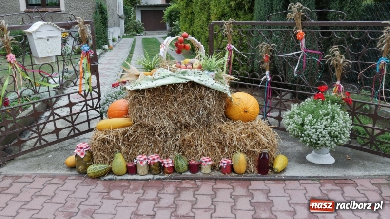 Zdjęcie w galerii na portalu naszraciborz.pl: Najpiękniejsze zagrody dożynkowe w Krzanowicach  wiadomości z regionu