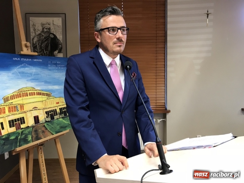 Zdjęcie w galerii na portalu naszraciborz.pl: Pożegnania i przywitania. Dyrektorzy Ekonomika i szkoły specjalnej o swojej misji wiadomości z regionu