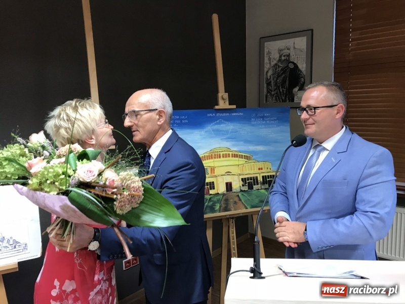 Zdjęcie w galerii na portalu naszraciborz.pl: Pożegnania i przywitania. Dyrektorzy Ekonomika i szkoły specjalnej o swojej misji wiadomości z regionu