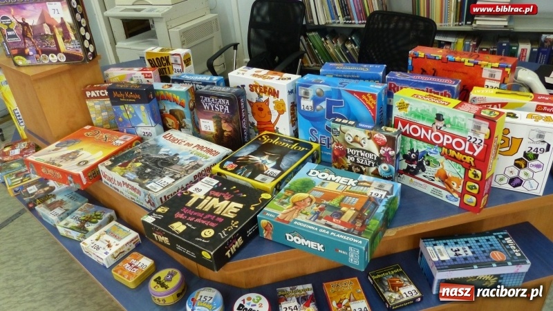 Zdjęcie w galerii na portalu naszraciborz.pl: Planszówki robią furorę w raciborskiej bibliotece  wiadomości z regionu