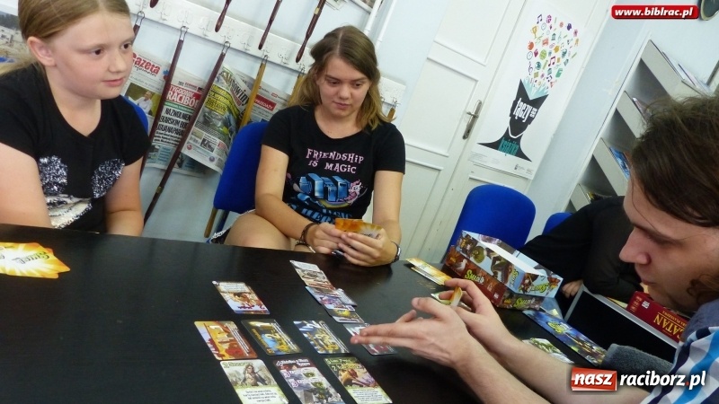 Zdjęcie w galerii na portalu naszraciborz.pl: Planszówki robią furorę w raciborskiej bibliotece  wiadomości z regionu