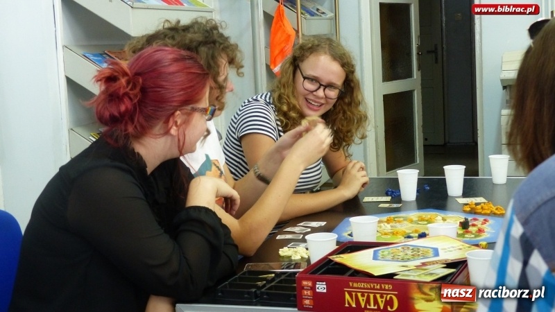 Zdjęcie w galerii na portalu naszraciborz.pl: Planszówki robią furorę w raciborskiej bibliotece  wiadomości z regionu