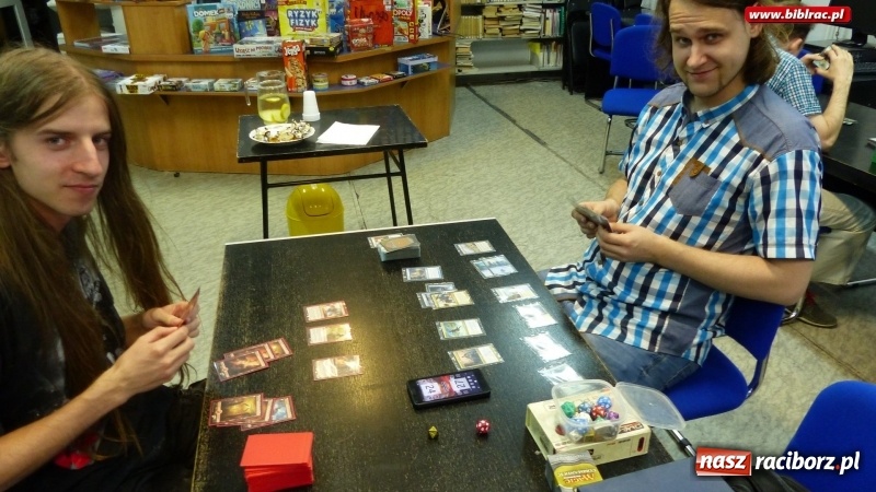 Zdjęcie w galerii na portalu naszraciborz.pl: Planszówki robią furorę w raciborskiej bibliotece  wiadomości z regionu