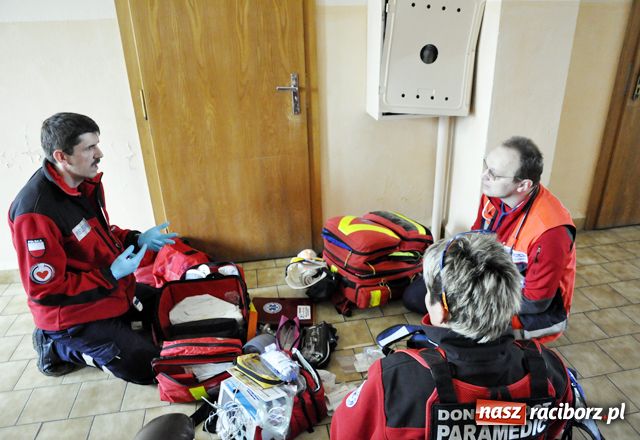 Zdjęcie w galerii na portalu naszraciborz.pl: Medycy ratowali dziecko z gorączką wiadomości z regionu