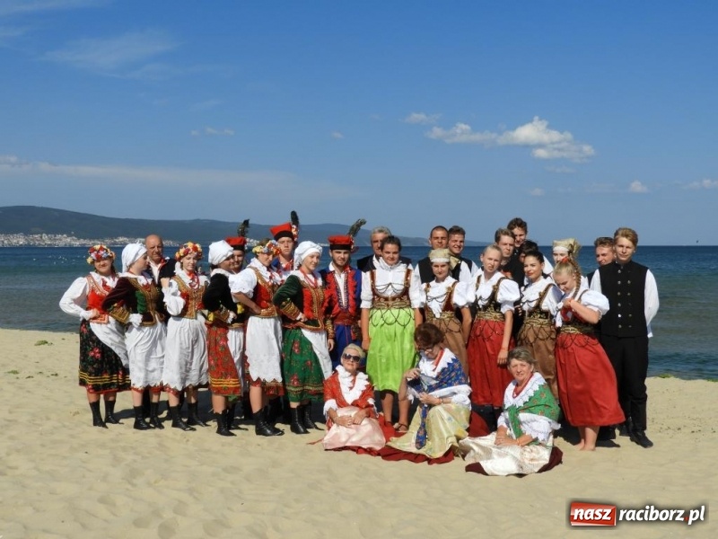 Zdjęcie w galerii na portalu naszraciborz.pl: Roztańczone lato ZPiT Strzecha im. Joli Rymszy wiadomości z regionu