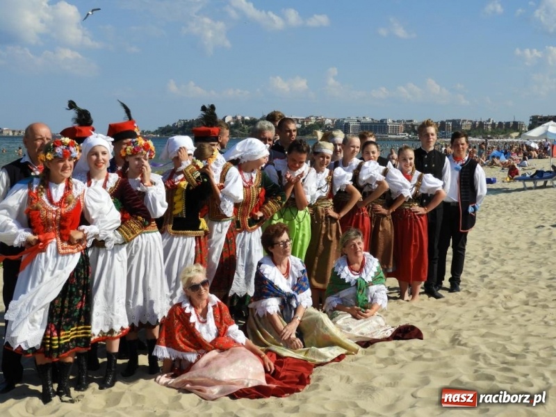 Zdjęcie w galerii na portalu naszraciborz.pl: Roztańczone lato ZPiT Strzecha im. Joli Rymszy wiadomości z regionu