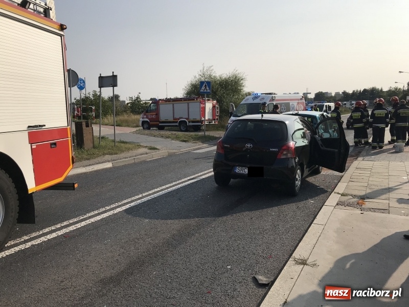 Zdjęcie w galerii na portalu naszraciborz.pl: Dwa zderzenia na mostach na Uldze zakorkowały Racibórz FOTO wiadomości z regionu