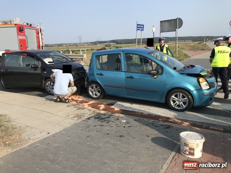 Zdjęcie w galerii na portalu naszraciborz.pl: Dwa zderzenia na mostach na Uldze zakorkowały Racibórz FOTO wiadomości z regionu