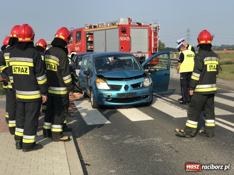 Zdjęcie w galerii na portalu naszraciborz.pl: Dwa zderzenia na mostach na Uldze zakorkowały Racibórz FOTO wiadomości z regionu