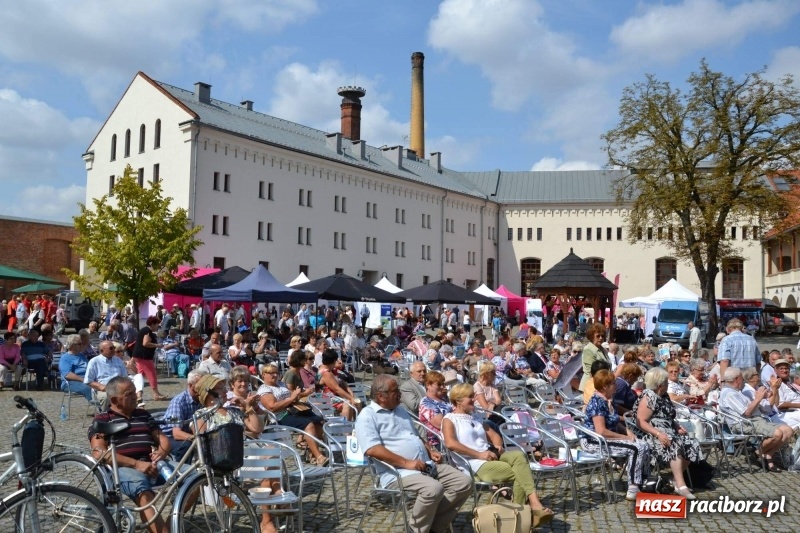 Zdjęcie w galerii na portalu naszraciborz.pl: Śląskie Senioralia tym razem w Raciborzu  wiadomości z regionu