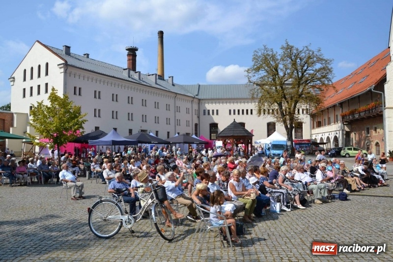 Zdjęcie w galerii na portalu naszraciborz.pl: Śląskie Senioralia tym razem w Raciborzu  wiadomości z regionu