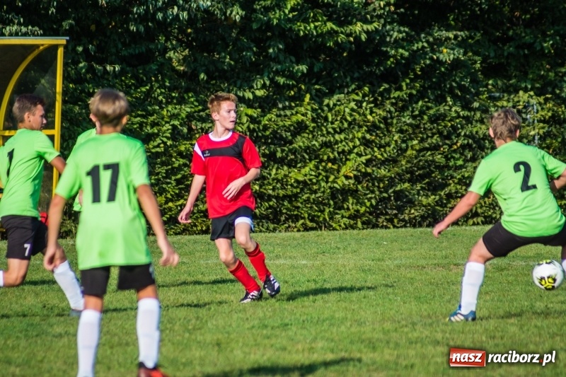 Zdjęcie w galerii na portalu naszraciborz.pl: Trampkarze zainaugurowali sezon. Komplet punktów pojechał do Cyprzanowa wiadomości z regionu