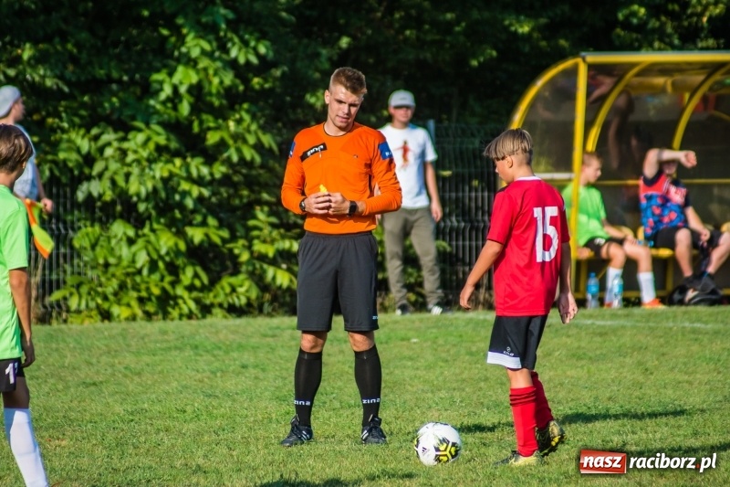 Zdjęcie w galerii na portalu naszraciborz.pl: Trampkarze zainaugurowali sezon. Komplet punktów pojechał do Cyprzanowa wiadomości z regionu