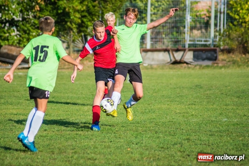 Zdjęcie w galerii na portalu naszraciborz.pl: Trampkarze zainaugurowali sezon. Komplet punktów pojechał do Cyprzanowa wiadomości z regionu