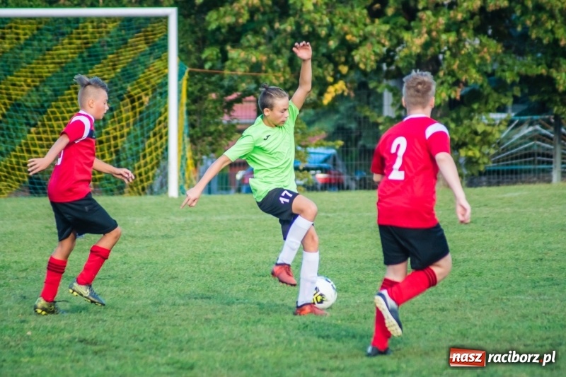 Zdjęcie w galerii na portalu naszraciborz.pl: Trampkarze zainaugurowali sezon. Komplet punktów pojechał do Cyprzanowa wiadomości z regionu