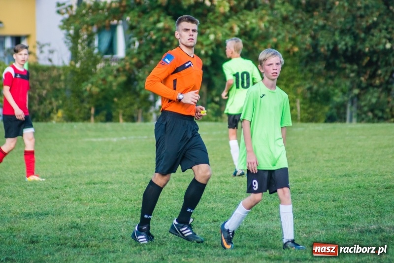 Zdjęcie w galerii na portalu naszraciborz.pl: Trampkarze zainaugurowali sezon. Komplet punktów pojechał do Cyprzanowa wiadomości z regionu