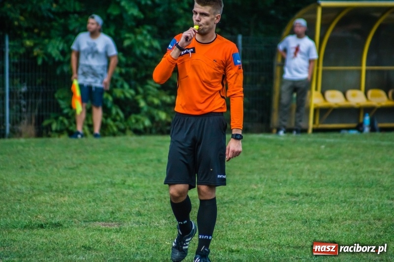 Zdjęcie w galerii na portalu naszraciborz.pl: Trampkarze zainaugurowali sezon. Komplet punktów pojechał do Cyprzanowa wiadomości z regionu