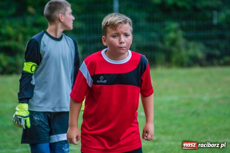 Zdjęcie w galerii na portalu naszraciborz.pl: Trampkarze zainaugurowali sezon. Komplet punktów pojechał do Cyprzanowa wiadomości z regionu