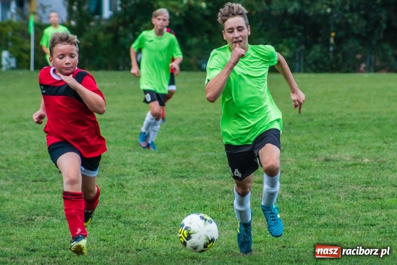 Zdjęcie w galerii na portalu naszraciborz.pl: Trampkarze zainaugurowali sezon. Komplet punktów pojechał do Cyprzanowa wiadomości z regionu