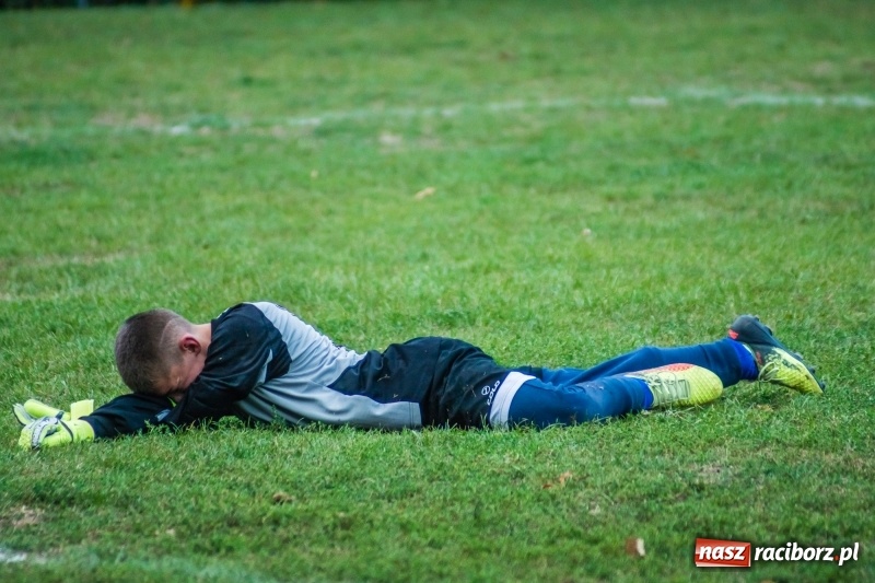 Zdjęcie w galerii na portalu naszraciborz.pl: Trampkarze zainaugurowali sezon. Komplet punktów pojechał do Cyprzanowa wiadomości z regionu