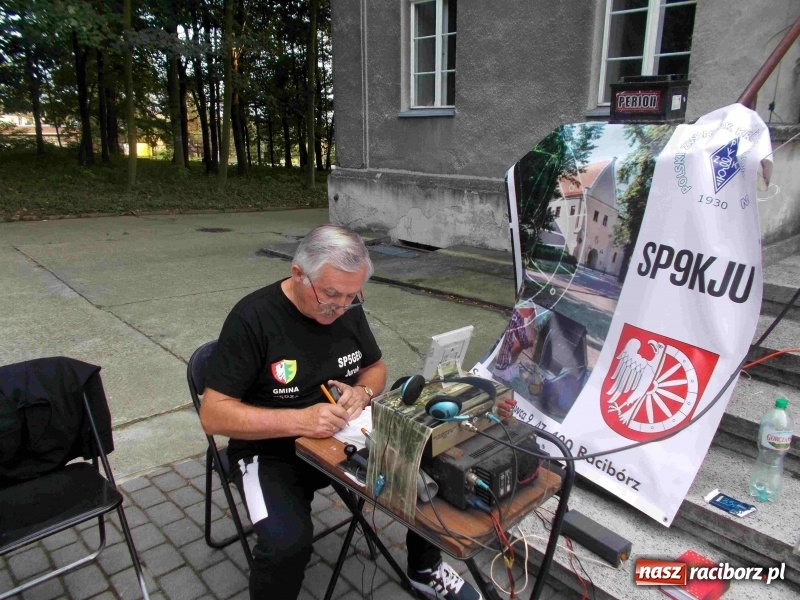 Zdjęcie w galerii na portalu naszraciborz.pl: Ekspedycja Gorzyce. Krótkofalowcy z Raciborza uczcili grafa von Arco  wiadomości z regionu