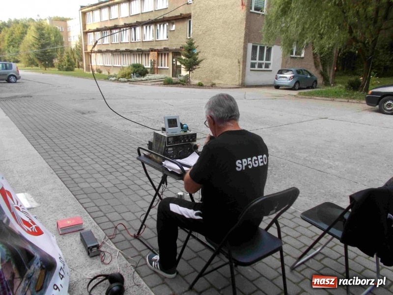 Zdjęcie w galerii na portalu naszraciborz.pl: Ekspedycja Gorzyce. Krótkofalowcy z Raciborza uczcili grafa von Arco  wiadomości z regionu