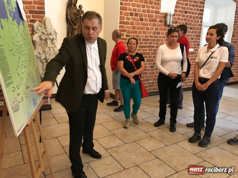 Zdjęcie w galerii na portalu naszraciborz.pl: Branża turystyczna poznaje walory Ziemi Raciborskiej wiadomości z regionu